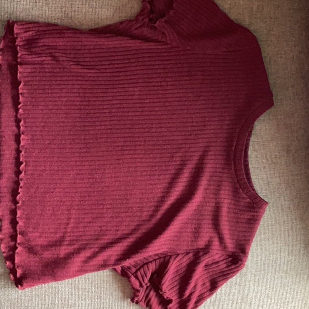 Maroon crop top